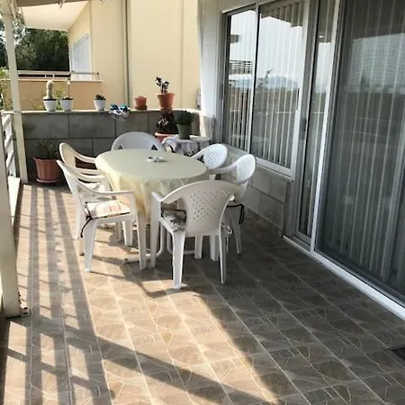 Swisshaus Mit Meerblick 公寓 尼尔斯吉尼